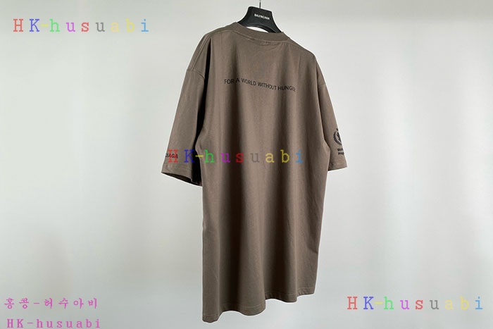 NEW 발렌시아가 반팔티 신상 B 5700404