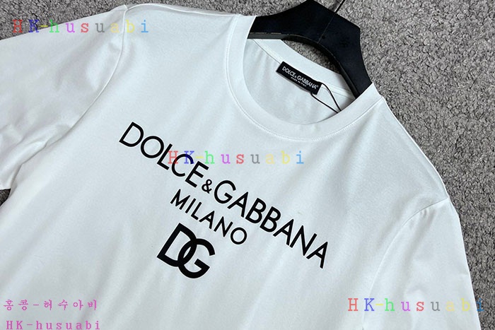 NEW 돌체앤가바나 반팔티 신상 DG 25240010
