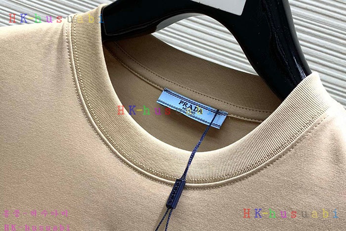 NEW 프라다 반팔티 신상 P 997049