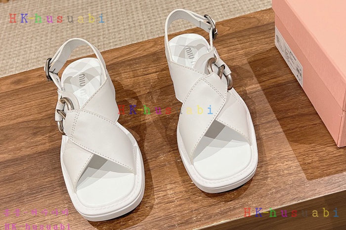 NEW 미우미우 신발 신상 MU 669001