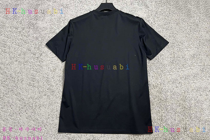 NEW 발렌티노 반팔티 신상 V 690011
