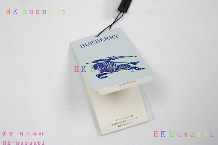 NEW 버버리 반팔티 신상 B 690810