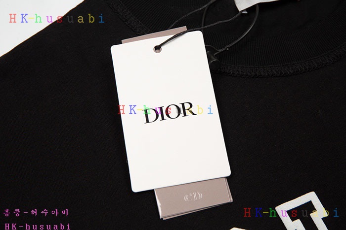 NEW 디올 반팔티 신상 DR 966518