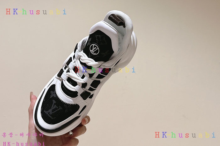 NEW 루이비통 신발  신상 LV 6955023