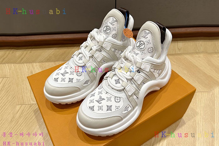 NEW 루이비통 스니커즈 신상 LV 980014