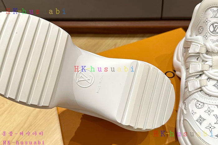 NEW 루이비통 스니커즈 신상 LV 980014
