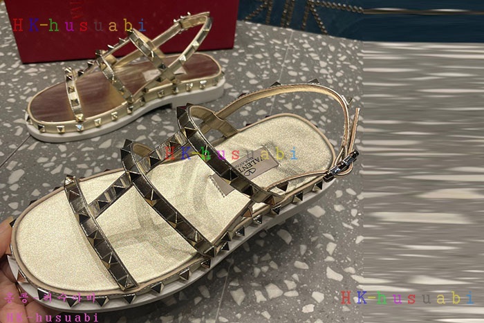 NEW 발렌티노 샌들 신상 V 441902