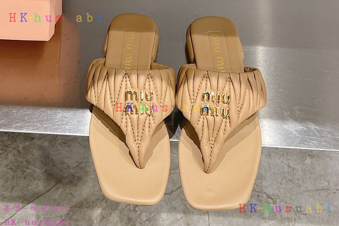 NEW 미우미우 샌들 신상 M 968012