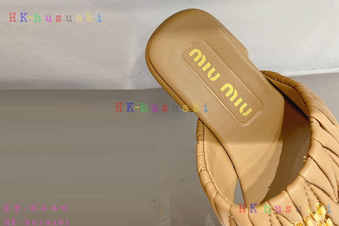 NEW 미우미우 샌들 신상 M 968012