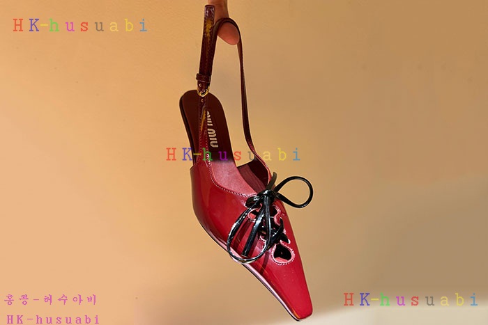 NEW 미우미우 신발 신상 M 672804