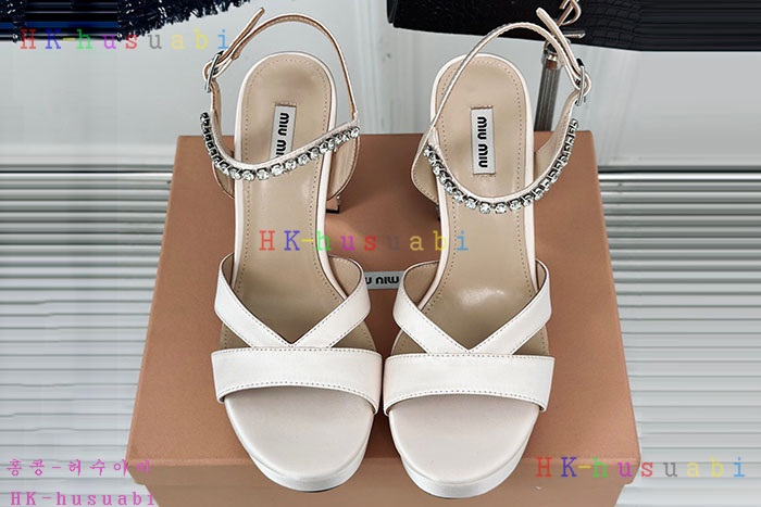 NEW 미우미우 신발 신상 M 605501