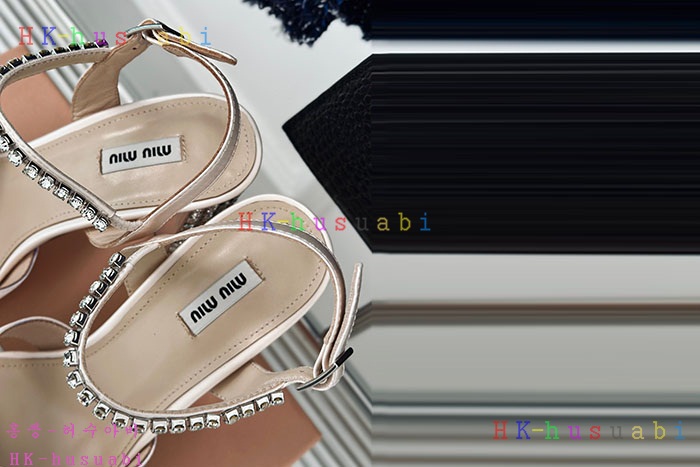 NEW 미우미우 신발 신상 M 605501