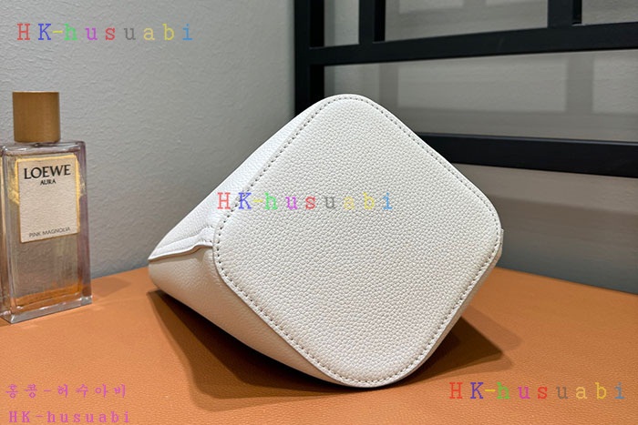 ★미러급★로에베 미니 페블 버킷백  LW 669003
