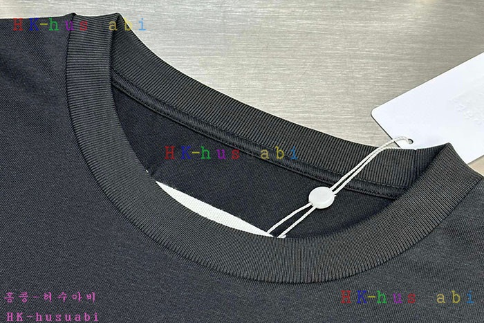 NEW 메종 마르지엘라 반팔티 신상 M 958231