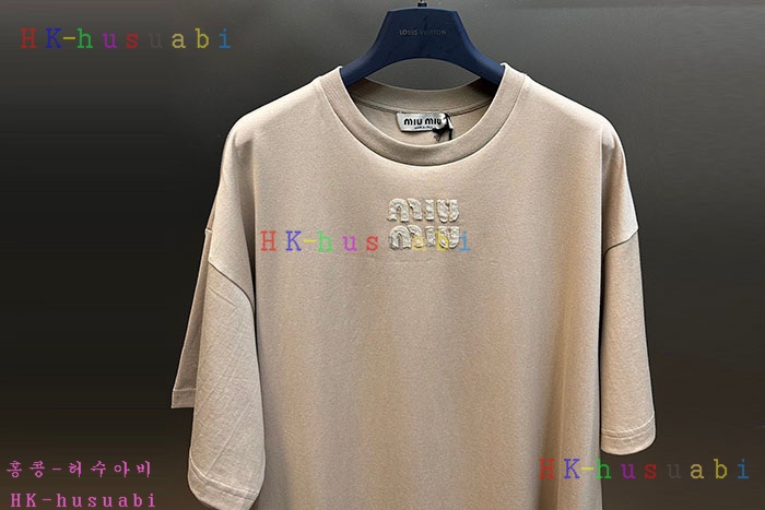 NEW 미우미우 반팔티 신상 MU 669050