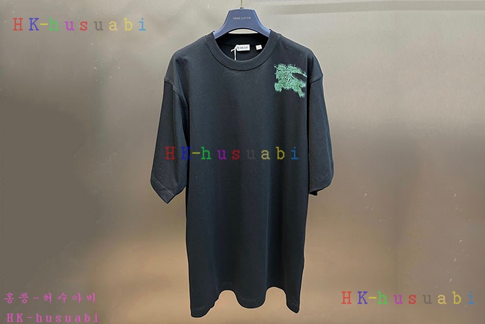 NEW 버버리 반팔티 신상  B 674408