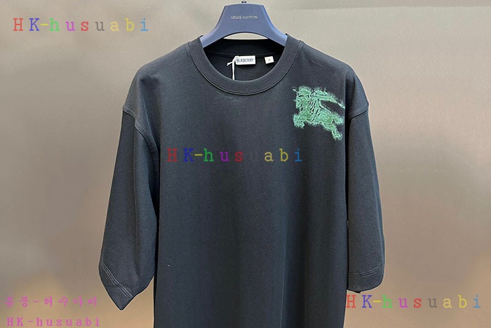 NEW 버버리 반팔티 신상  B 674408
