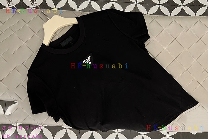 NEW 프라다 반팔티 신상 P 6680500