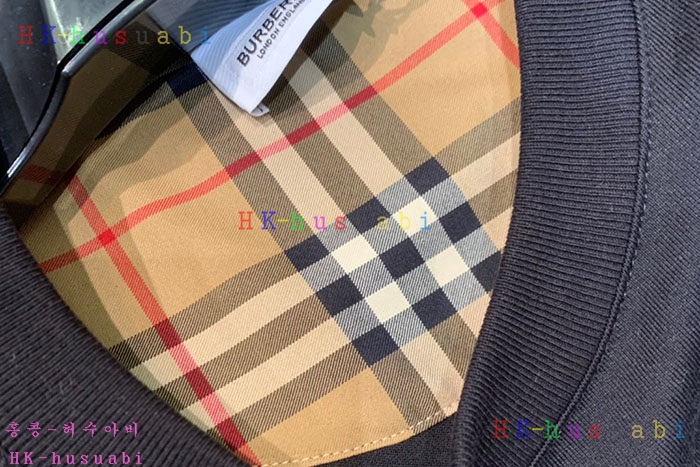 NEW 버버리 반팔티 신상  B 67457