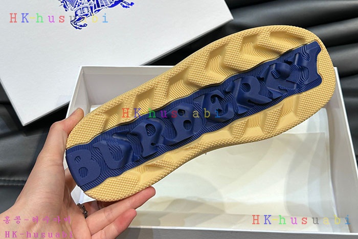 NEW 버버리 신발 신상 BB 85704008