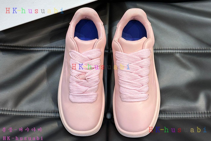 NEW 버버리 신발 신상 BB 85704009