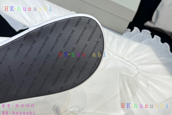 NEW 발렌시아가 신발 신상 B 5968010