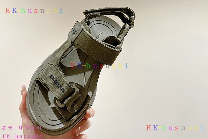 NEW 발렌시아가 신발 신상 B 3525016