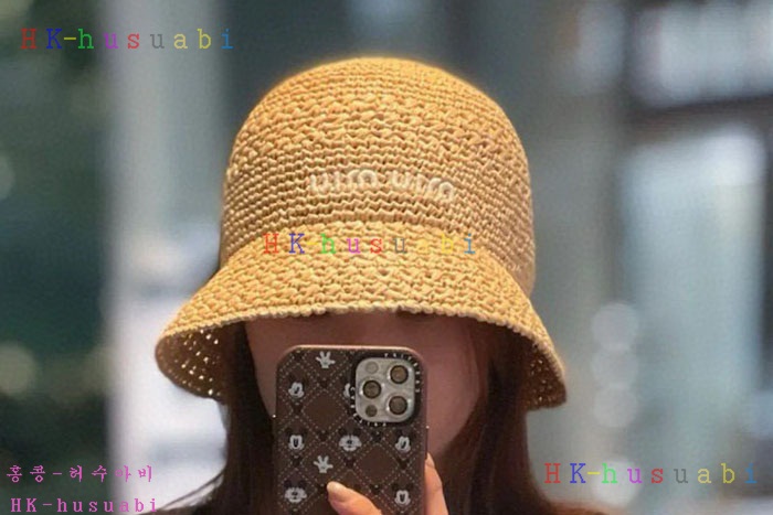 NEW 미우미우  모자 신상 M 335049