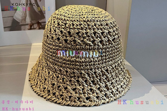 NEW 미우미우  모자 신상 M 335049