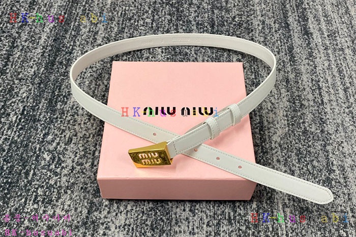 NEW 미우미우 벨트 신상 MU 0311012