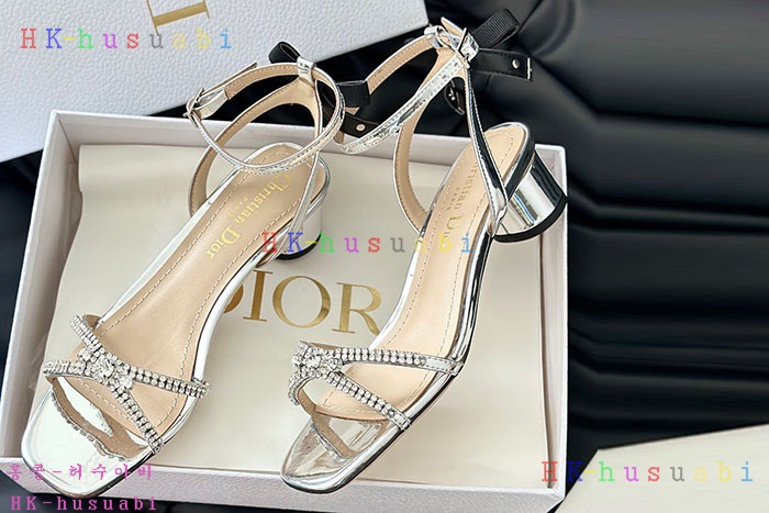 NEW 디올 샌들 신상 DR 8150402
