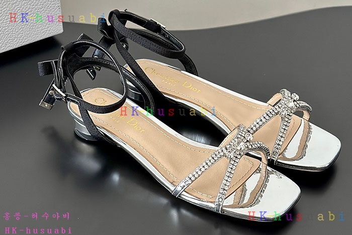 NEW 디올 샌들 신상 DR 8150406