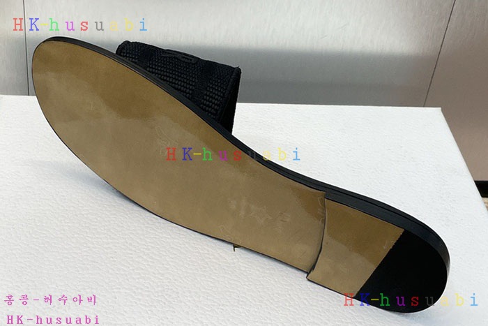 NEW 디올 샌들 신상 DR 8662502