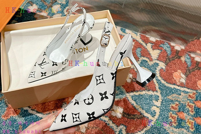 NEW 루이비통 신발 신상 LV 4470502