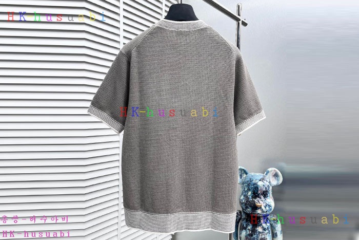 NEW 디올 반팔 신상 DR 666022