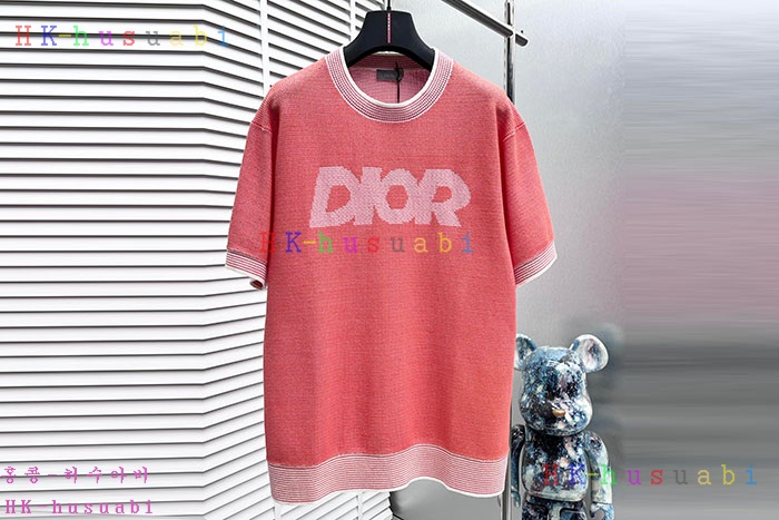 NEW 디올 반팔 신상 DR 666024