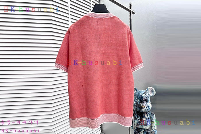 NEW 디올 반팔 신상 DR 666024