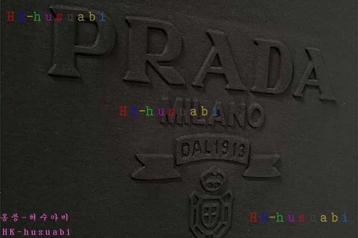 NEW 프라다 반팔티 신상 P 611413