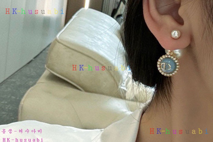 NEW 디올 귀걸이 신상 DR 6855245