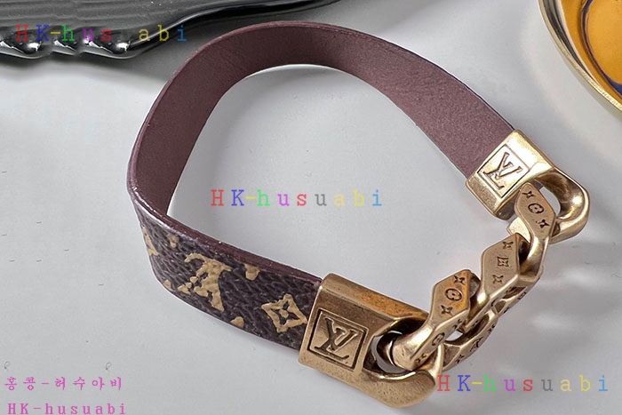 NEW 루이비통 팔찌 신상 LV 955815