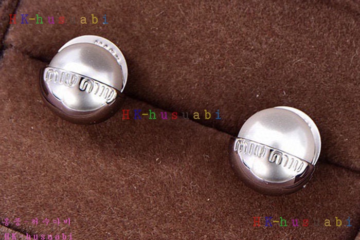 NEW 미우미우 귀걸이 신상 MU 258802