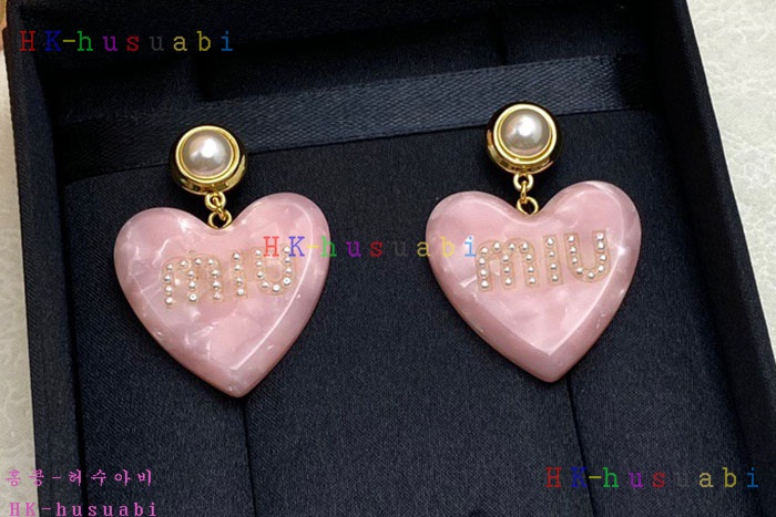 NEW 미우미우 귀걸이 신상 MU 258807