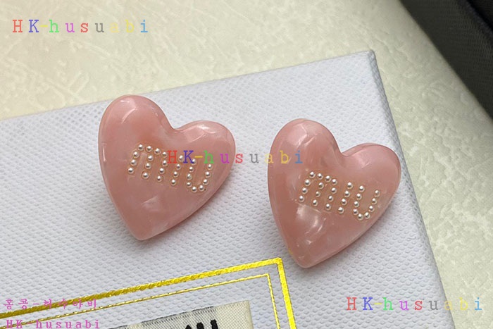 NEW 미우미우 귀걸이 신상 MU 258808