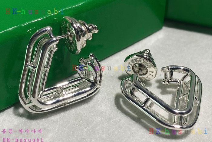 NEW 보테가베네타 귀걸이 신상  BV 958007