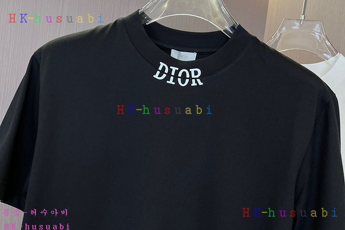 NEW 디올 반팔티 신상 DR 558012