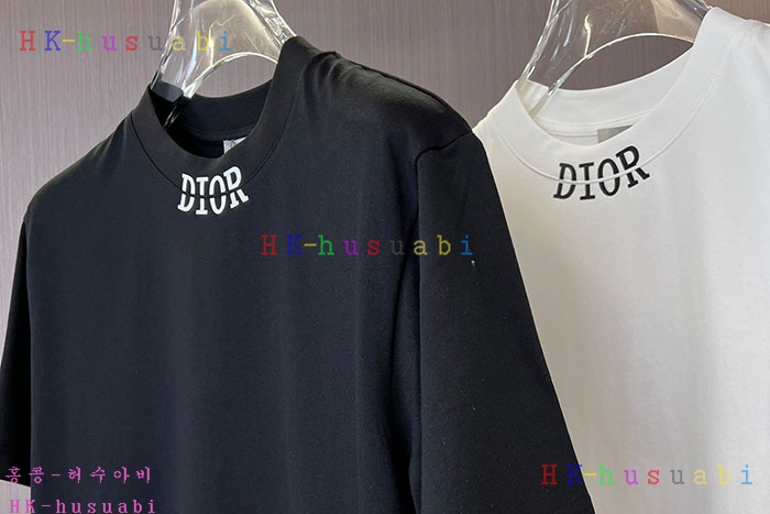 NEW 디올 반팔티 신상 DR 558012