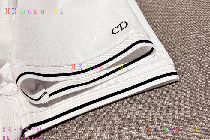 NEW 디올 반팔티 신상 DR 558025