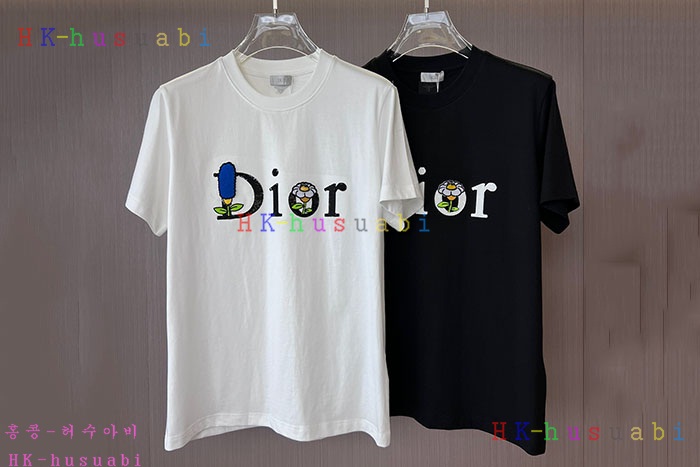 NEW 디올 반팔티신상 DR 558034
