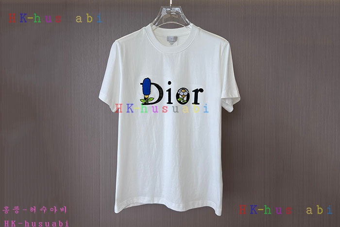 NEW 디올 반팔티신상 DR 558034