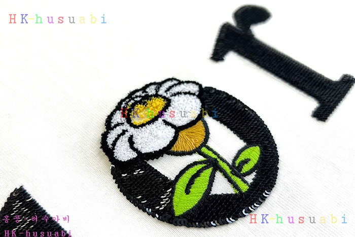 NEW 디올 반팔티신상 DR 558034